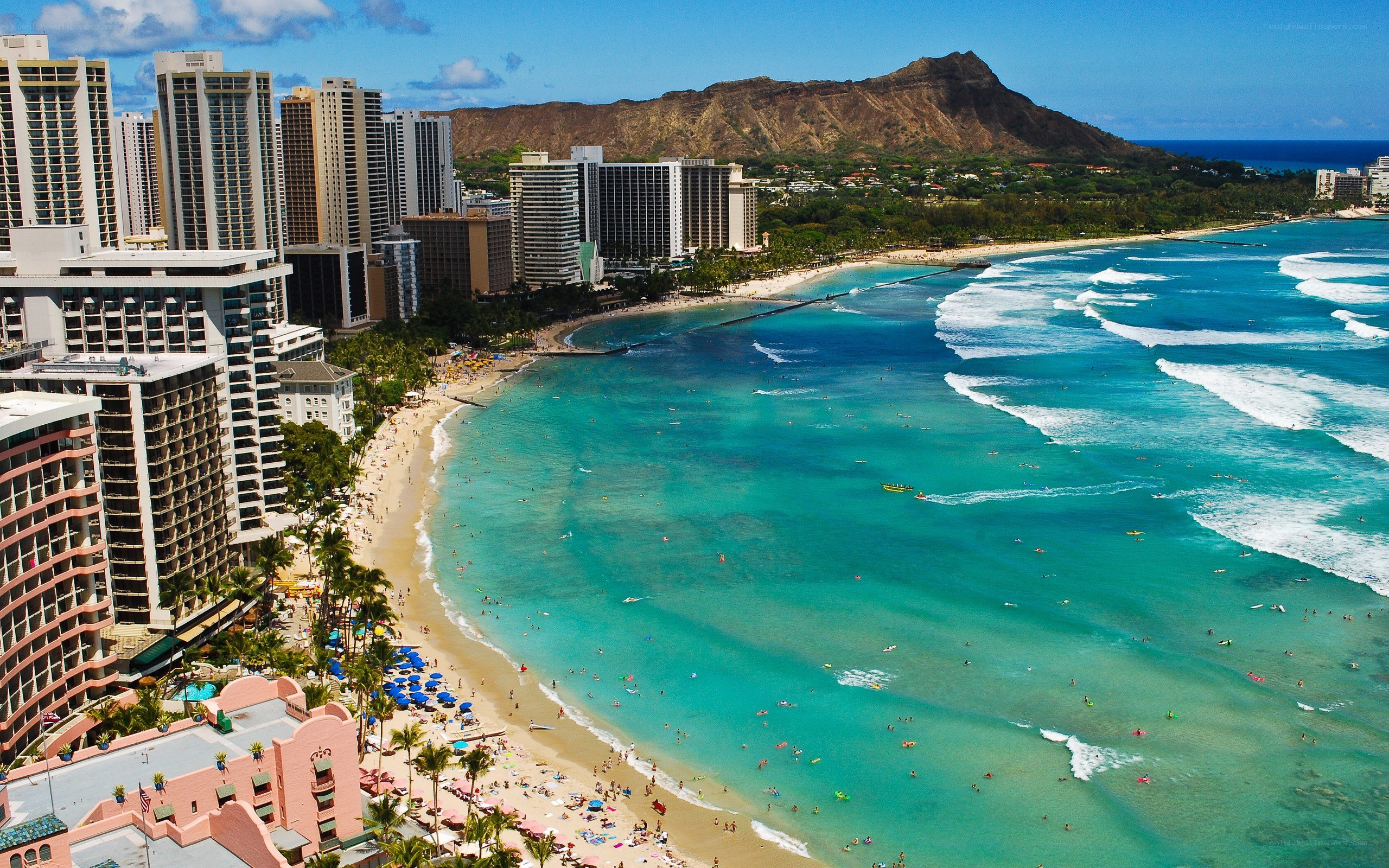 Waikiki Beach with Diamond Head