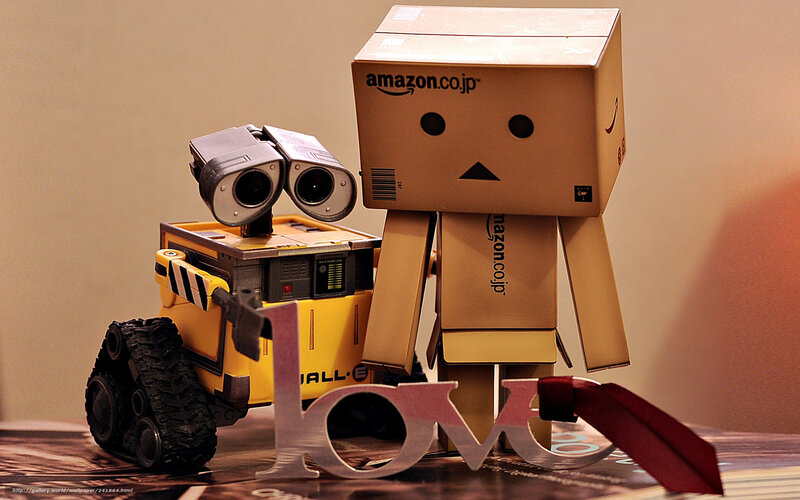 WALL-E and Danbo Figures