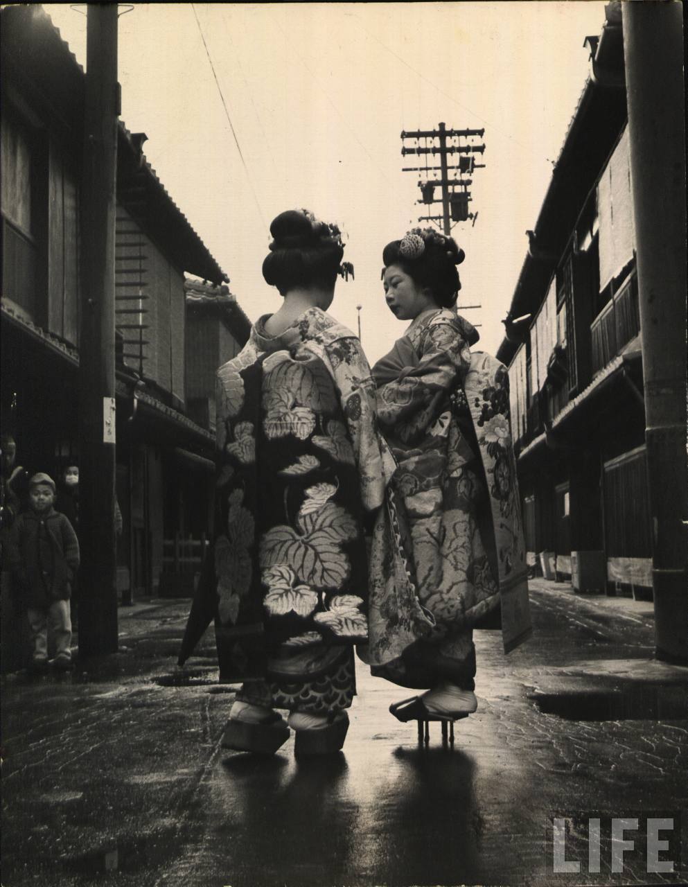 Ретро японских мам. Гейши Киото. Гейши 1930 годов. Старая Япония. Японец старинный.