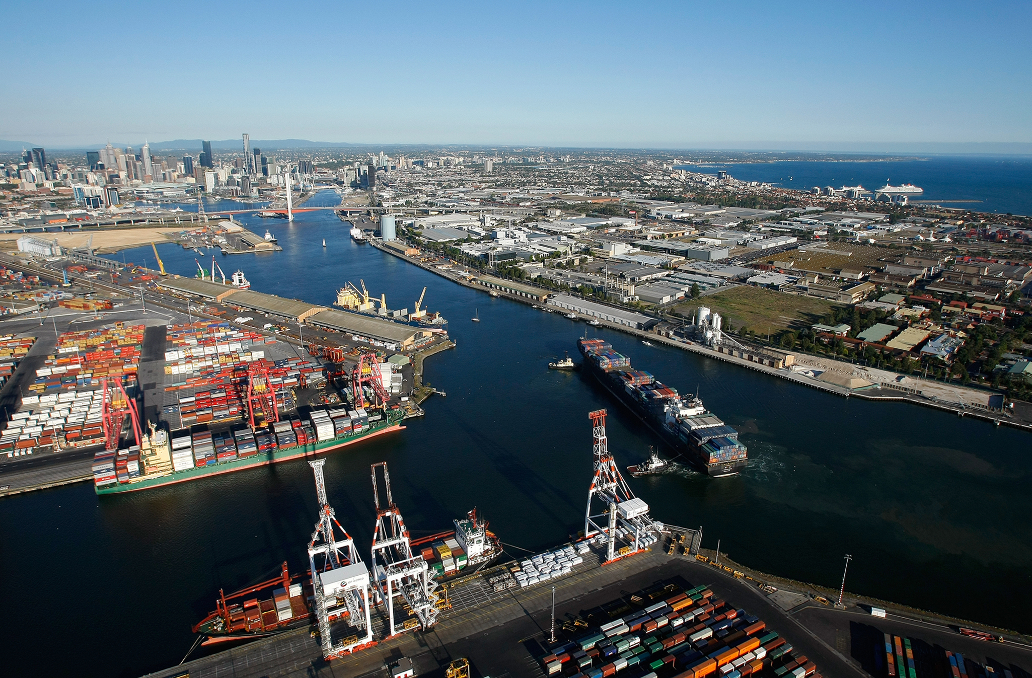 Какой порт самый крупный. Порт Мельбурн Австралия. Мельбурн морской порт. Грузовой порт Сидней. Морской порт в Австралии.