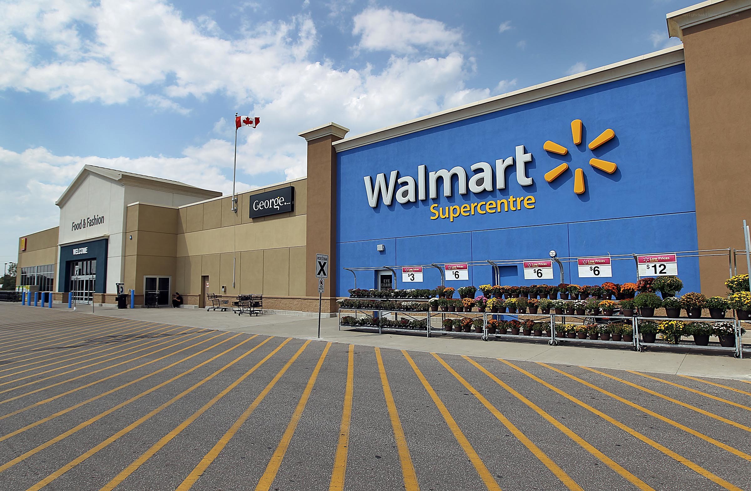 Walmart Supercentre exterior