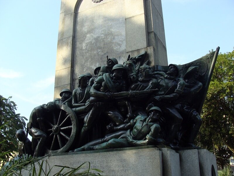 war monument sculpture