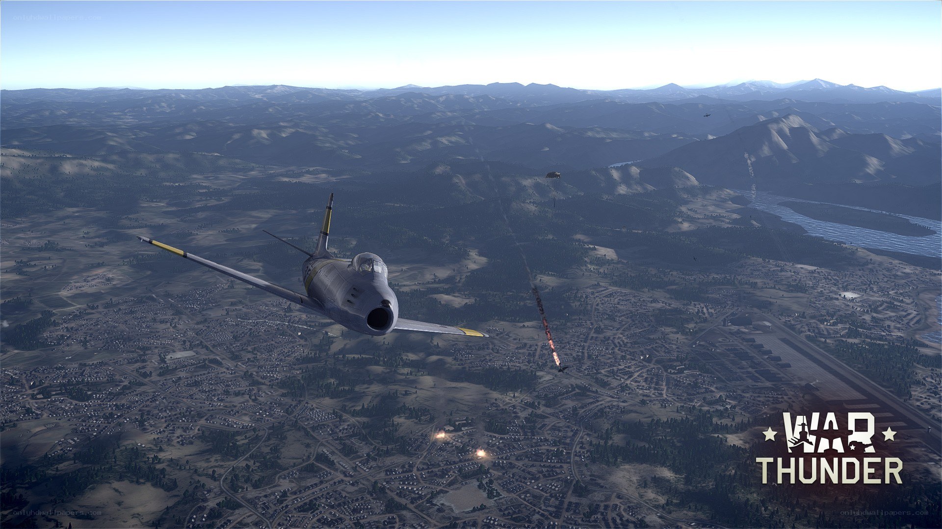 War Thunder combat scene