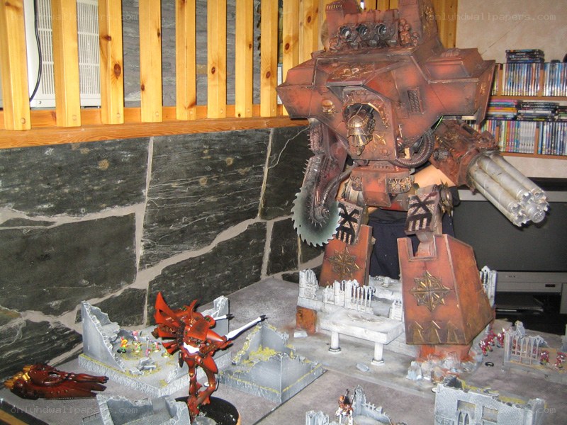 Warhammer 40k miniature battle scene