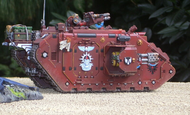 Warhammer 40k tank model