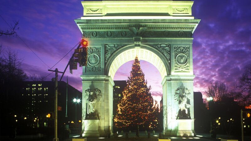 Washington Square Arch at dusk