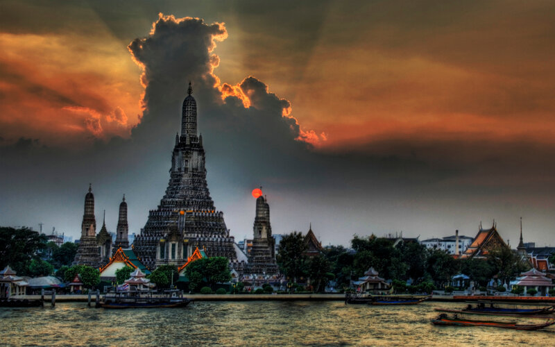 Wat Arun at sunset
