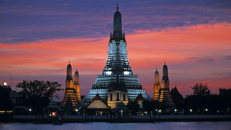 Wat Arun at sunset