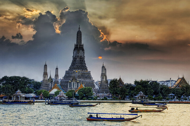 Wat Arun Temple