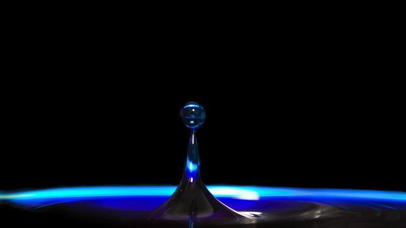 Water drop splash