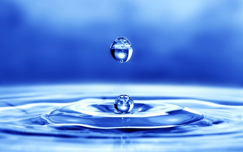 Water Droplet Falling — Blue, Calm