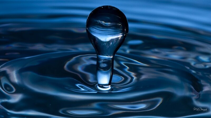 Water Droplet Forming — Blue