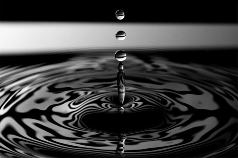 Water Droplet Impact — Black
