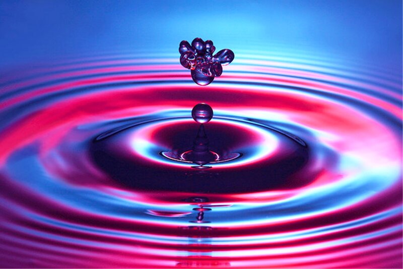 Water Droplet Impact — Blue, Dramatic