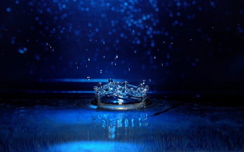 Water Droplet Splash — Blue, Dramatic, Night