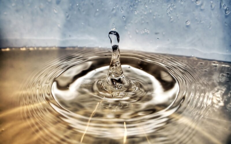 Water Droplet Splash — Brown, Calm, Photograph
