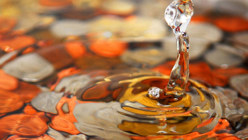 Water Droplet Splash — Orange, Calm