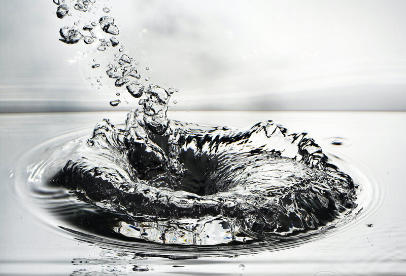 Water Droplet Splash — White, Dynamic