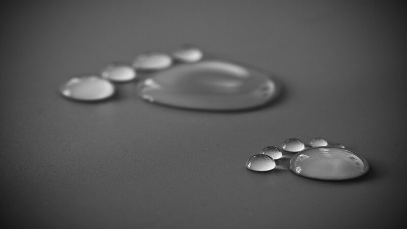 Water Droplets Forming Footprints