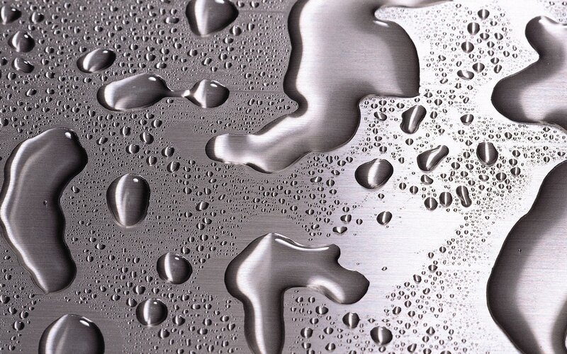 Water Droplets on Metal