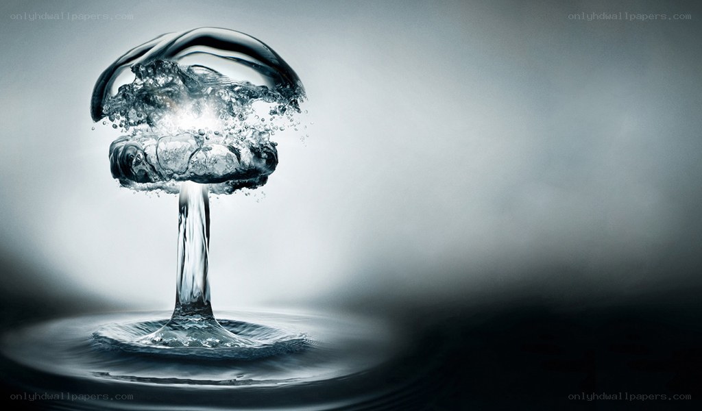 Water explosion mushroom cloud