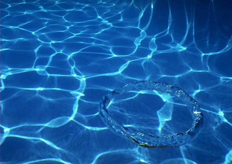 Water ring in pool