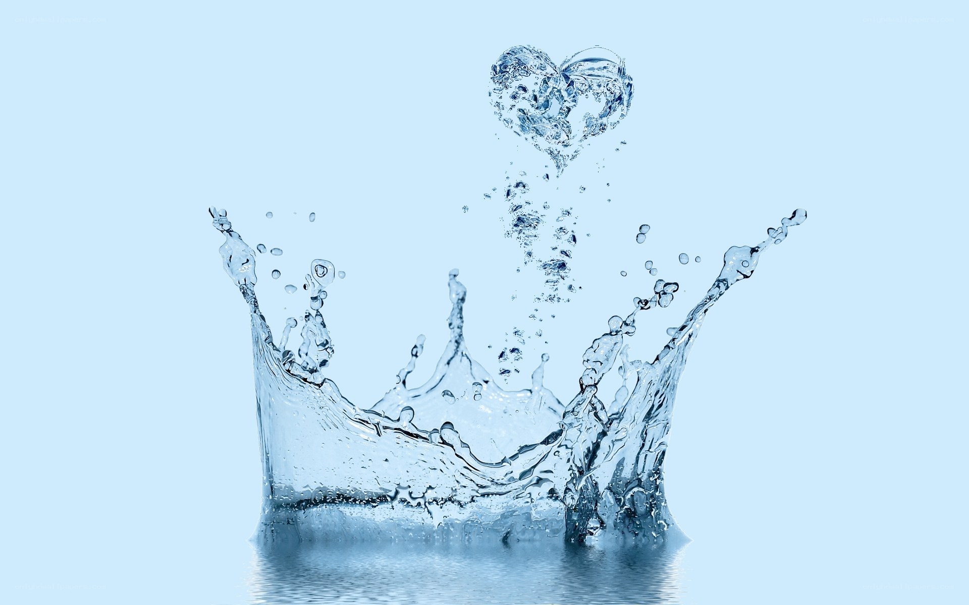Water splash forming a heart