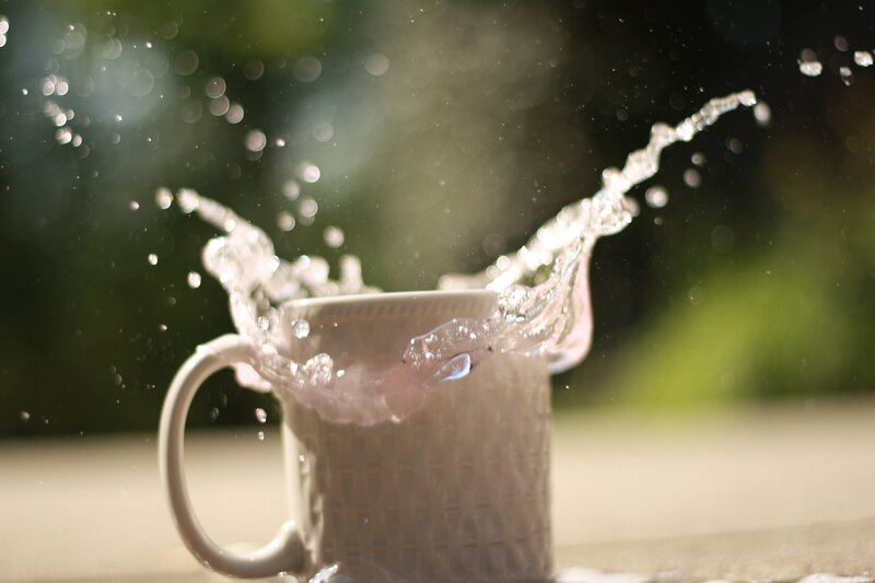 Water splashing from a mug
