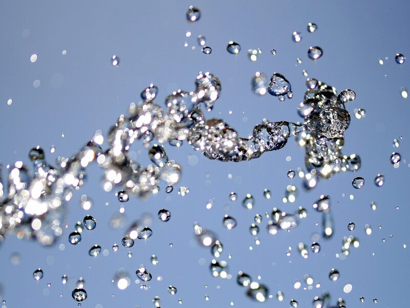 Water Splashing in Air