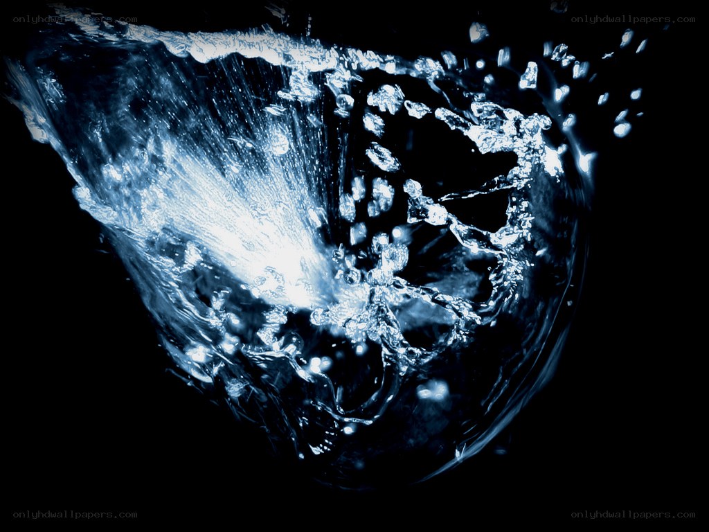 Water splashing in dark