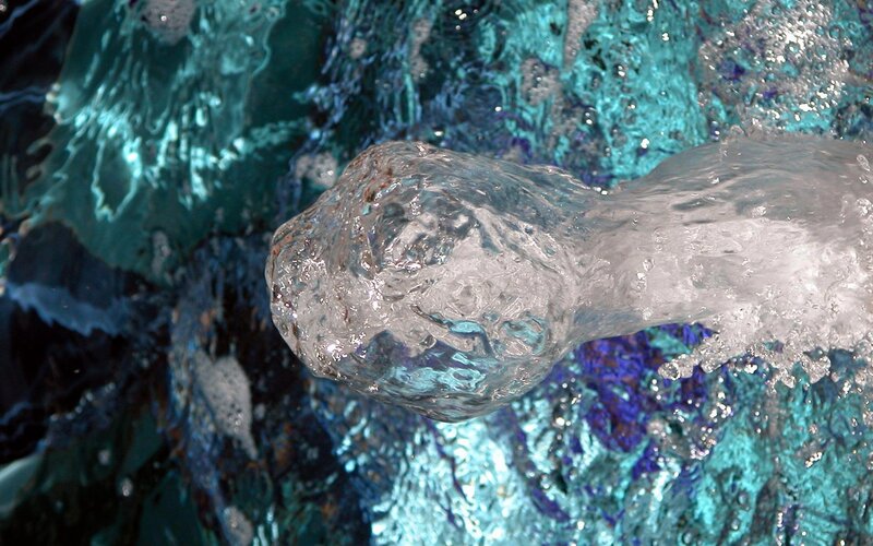 Water splashing in pool