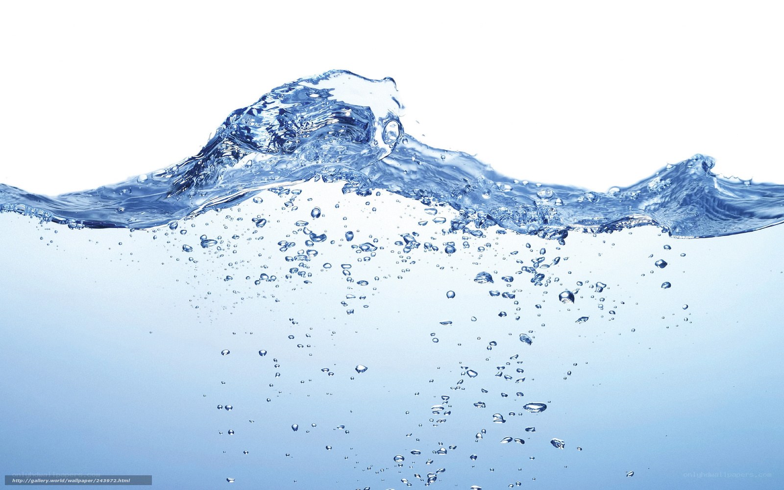 Water splashing with bubbles