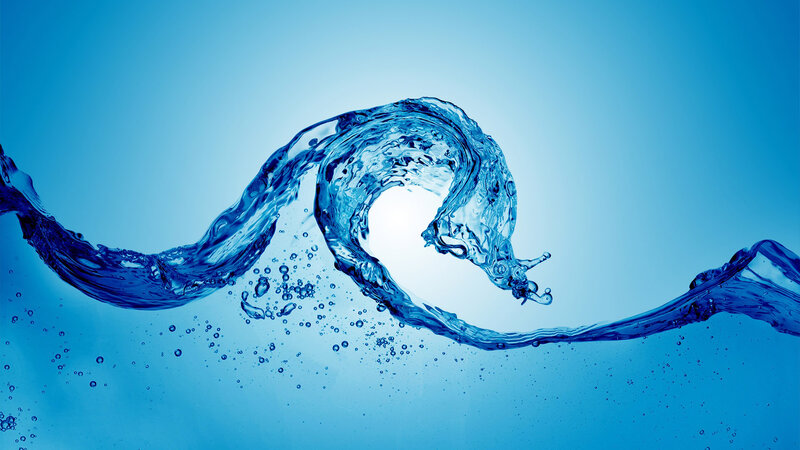 Water wave in motion
