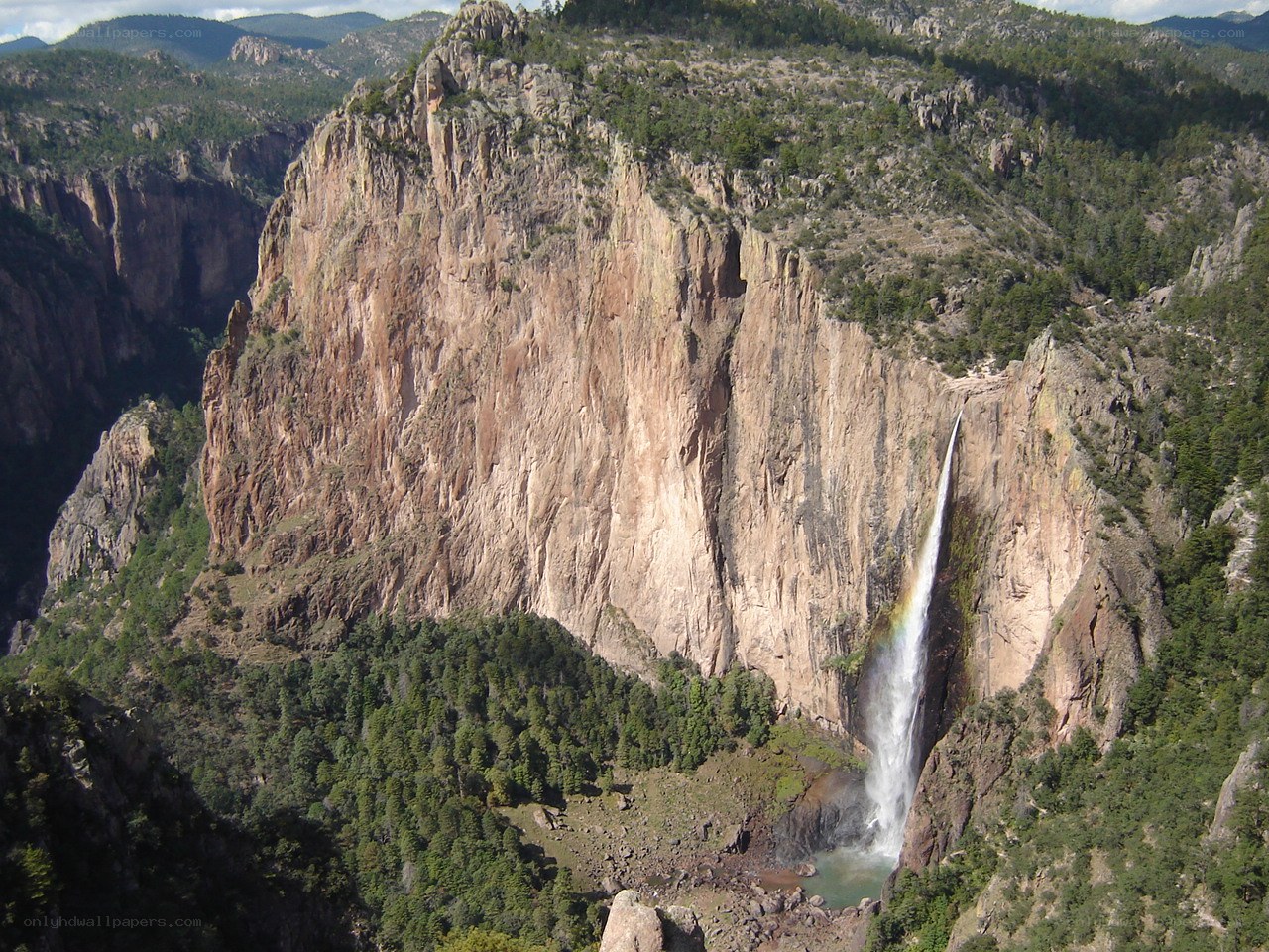 Waterfall at Pinnacles National Park