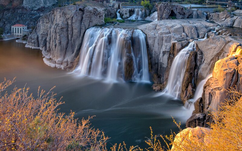 Waterfall at Shoshone Falls — Brown