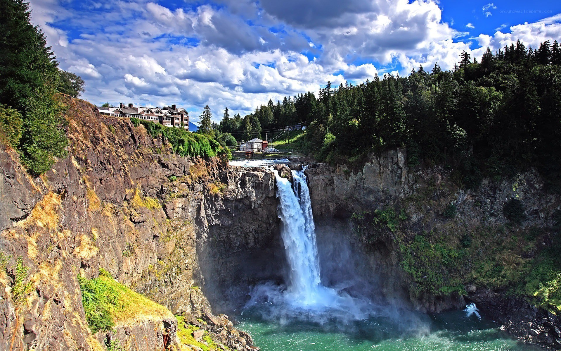 Waterfall at Snoqualmie Falls
