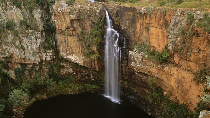 Waterfall cascading down a cliff
