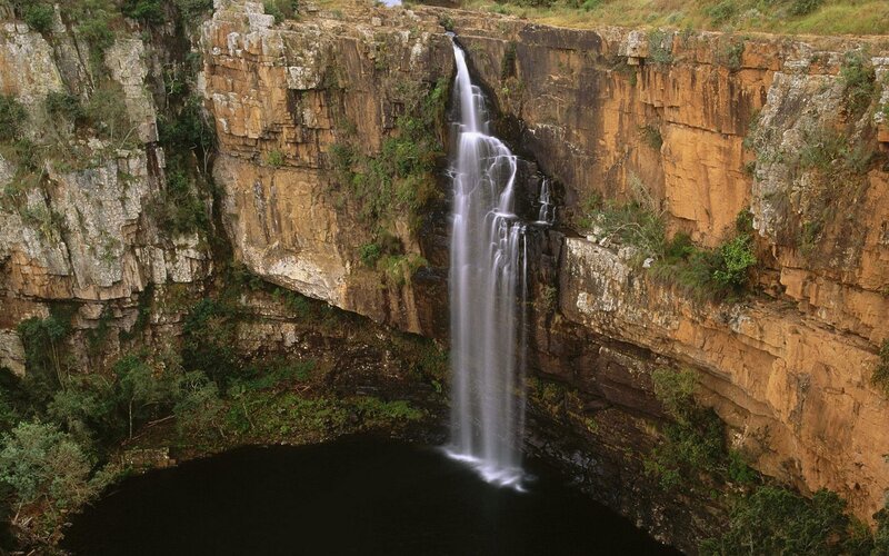 Waterfall cascading down a cliff