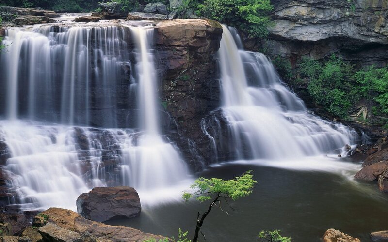 Waterfall cascading over rocks