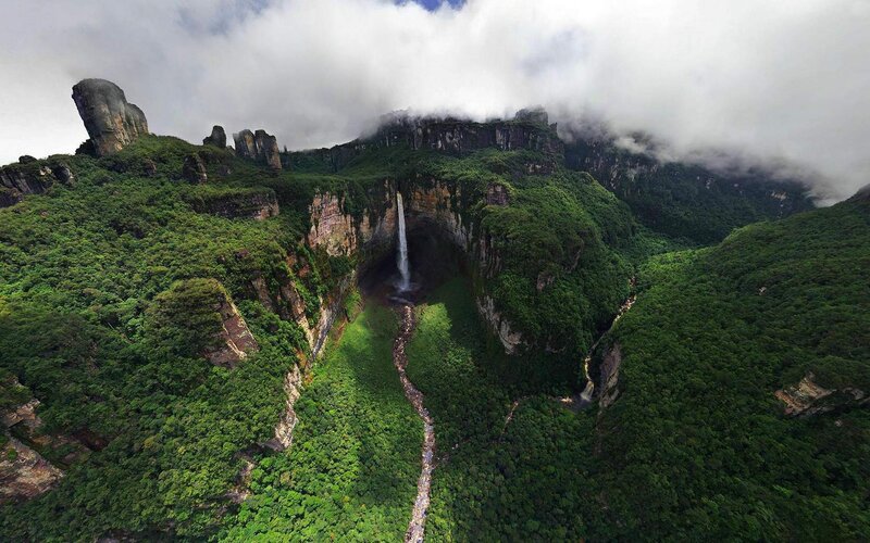 Waterfall in Canyon — Green, Dramatic, Photograph, Forest