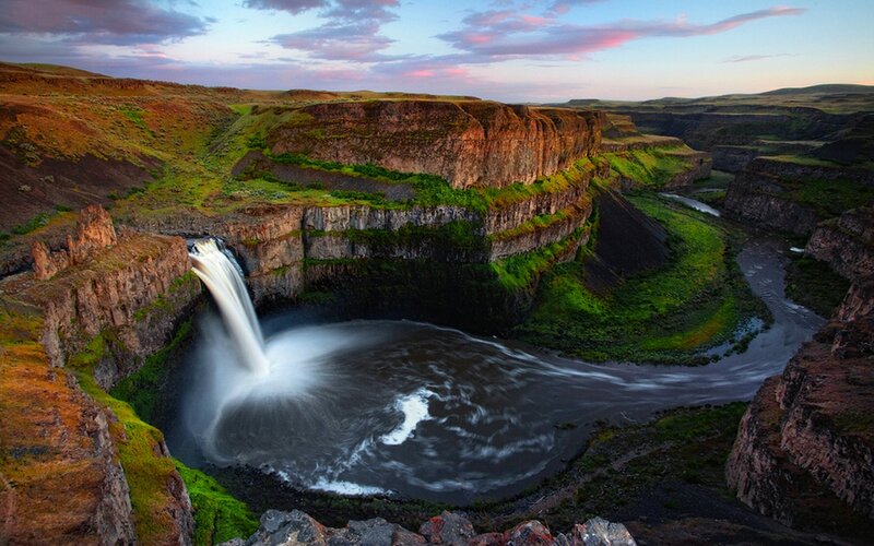 Waterfall in Canyon — Green, Dramatic