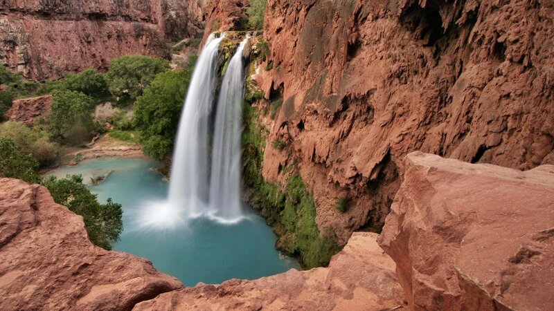 Waterfall in Canyon — Red, Serene