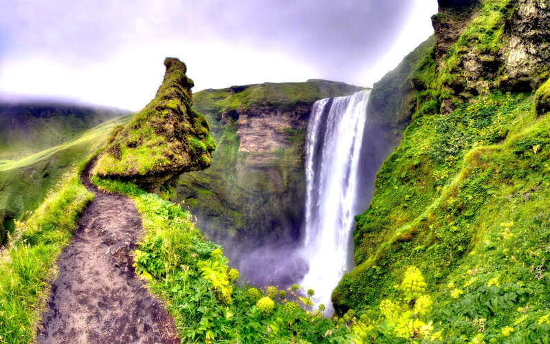 Waterfall in Green Canyon — Dramatic, Photograph