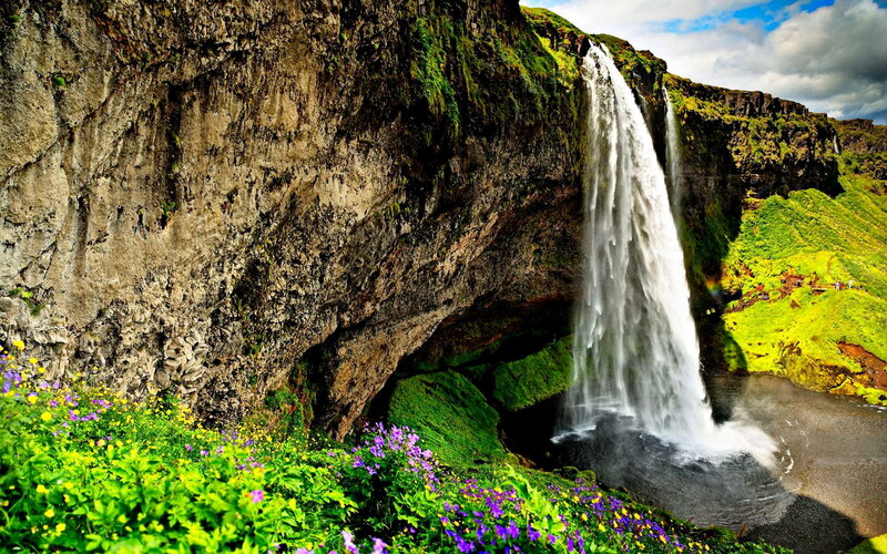 Waterfall in Green Landscape — Dramatic, Afternoon
