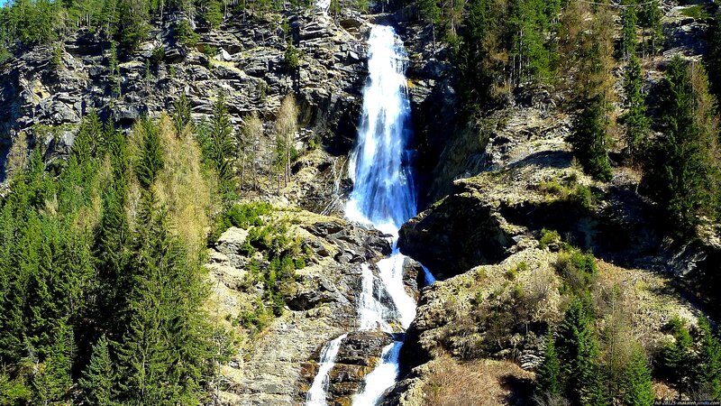 Waterfall in Mountain Valley — Green, Natural, Afternoon