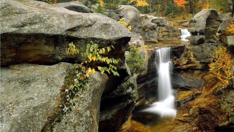 Waterfall in Rocky Gorge — Gray