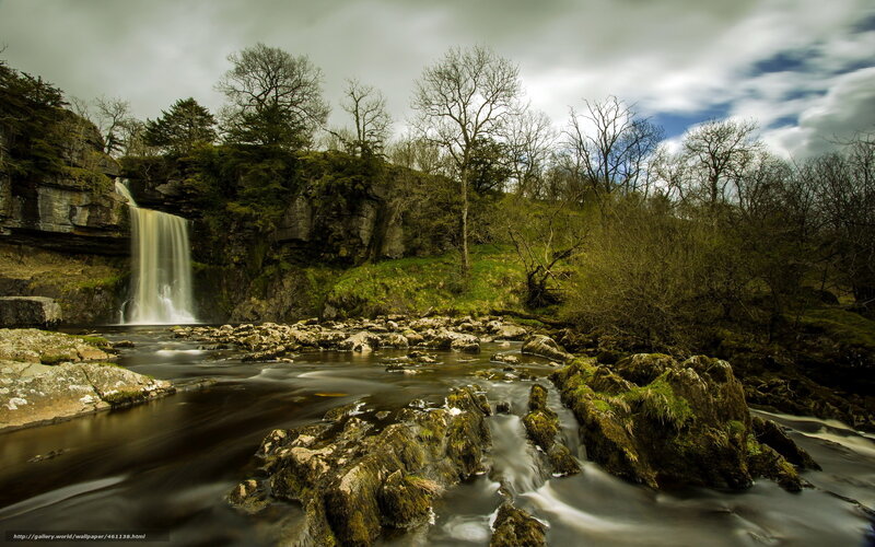 Waterfall in Rocky Landscape — Green, Dramatic, Autumn