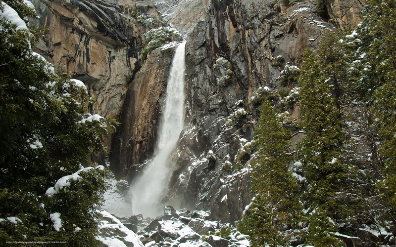 Waterfall in Snowy Canyon