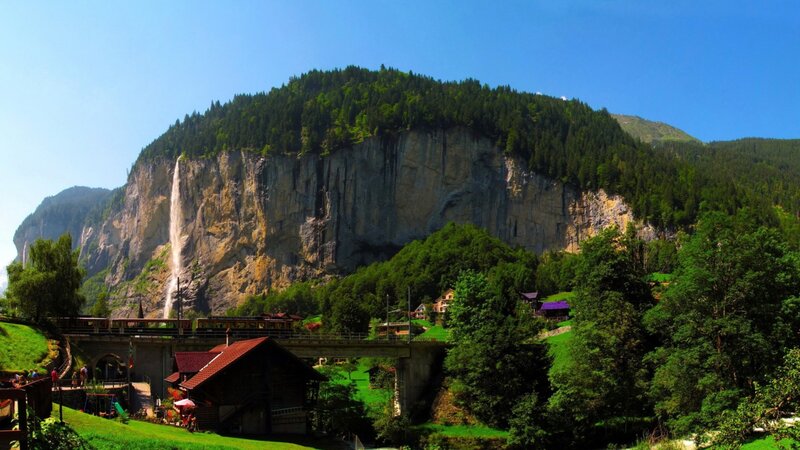 Waterfall on Mountain Cliff — Green