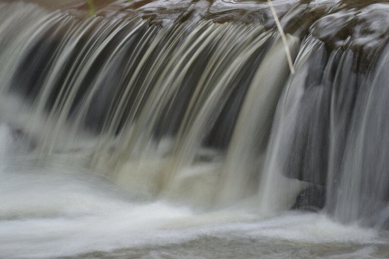 Waterfall on Rocks — Gray